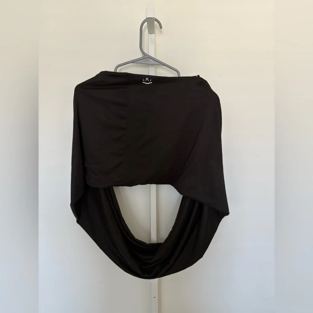Beyond Yoga Black Hidden Pocket Infinity Scarf OS Stretch
